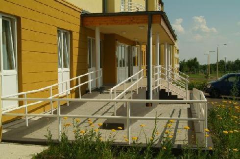 Karoly Robert Diakhotel Gyöngyös Bagian luar foto